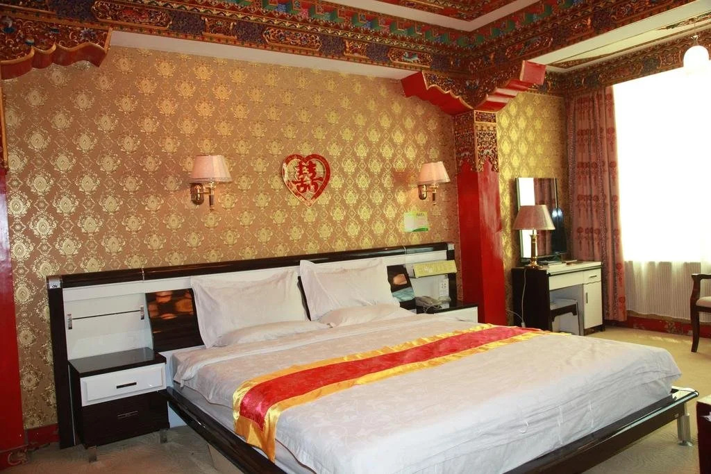 Tibet Shannan Yulong Holiday Hotel