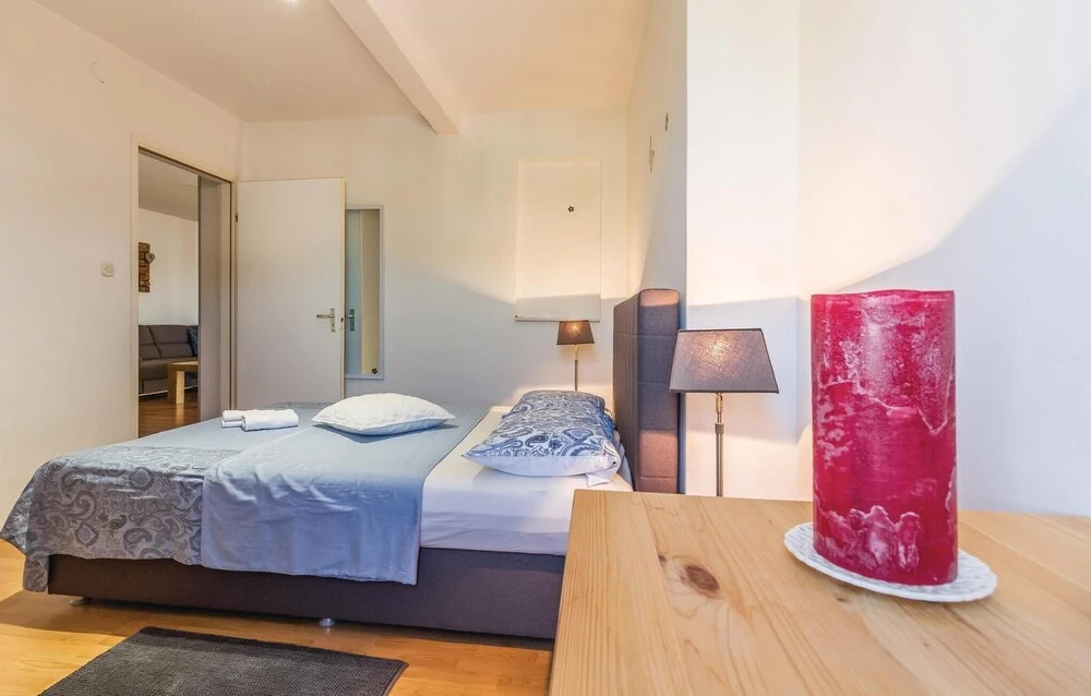 Beautiful Home in Marcana With Wifi and 3 Bedrooms