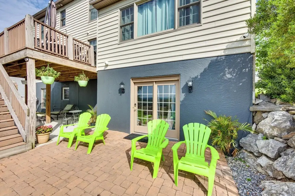 Mountville Rental w/ Private Patio & Gas Grill!
