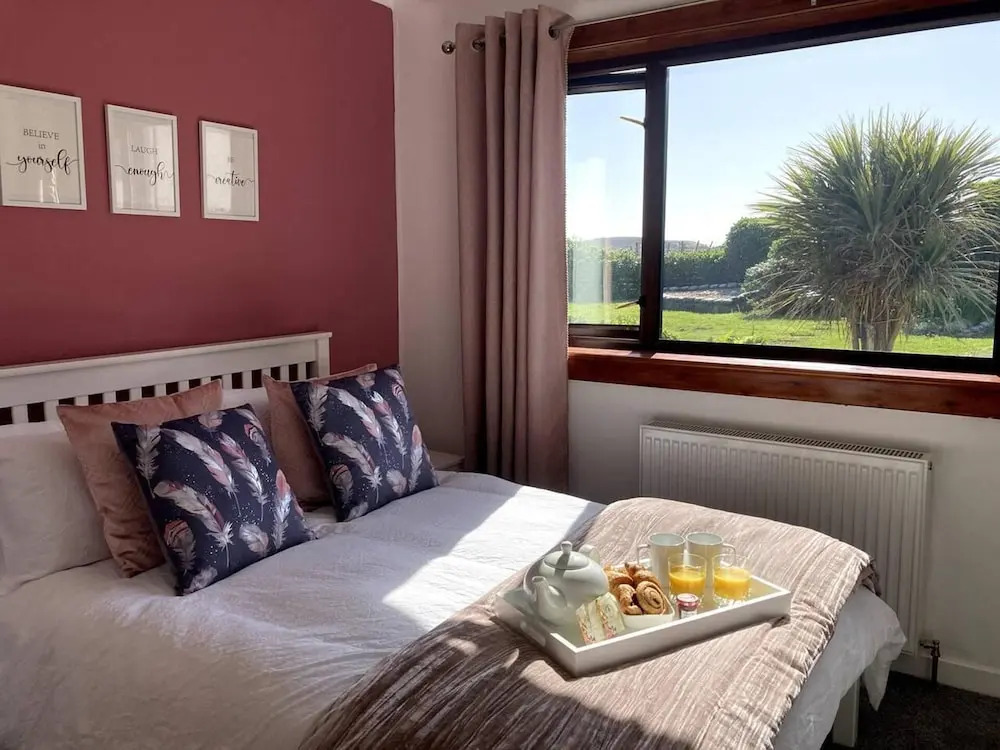 Immaculate 5 Bedroom House Outside Stornoway