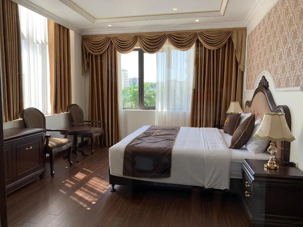 Dragon Legend Hotel