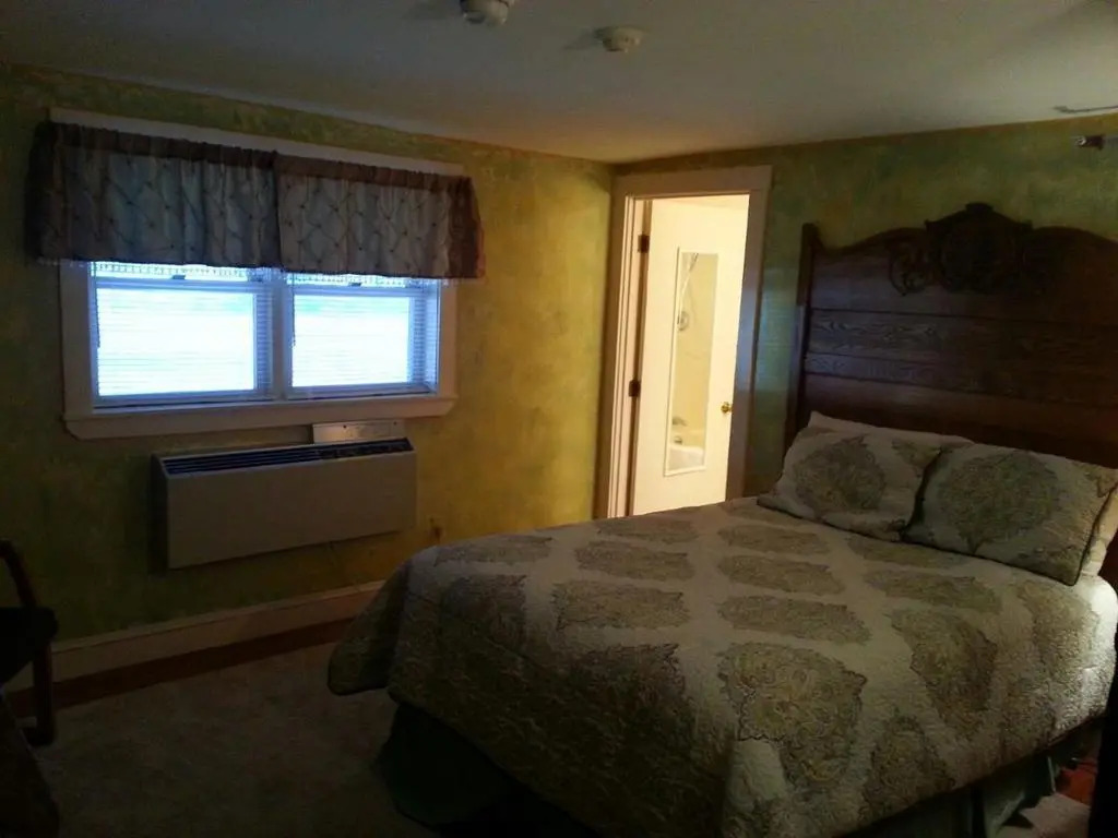 Gunstock Inn & Suites