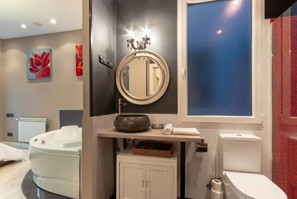 Volantin II Apartment by Aston Rentals