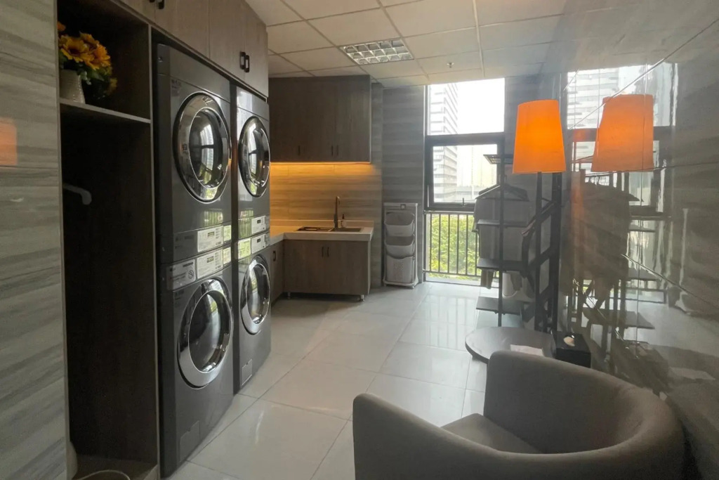 Home Inn Plus Suzhou Wujiang Fenhu Luxin Avenue