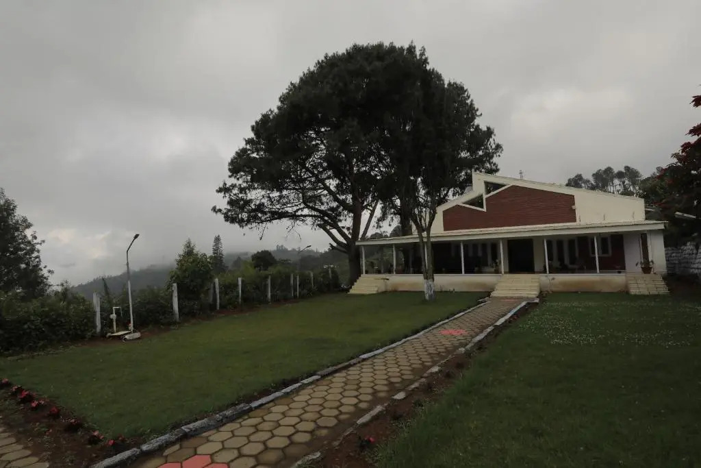 NILGIRIS Inn
