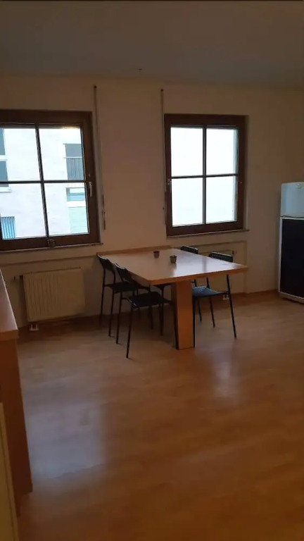 Lichtdurchflutetes Zentrales Apartment