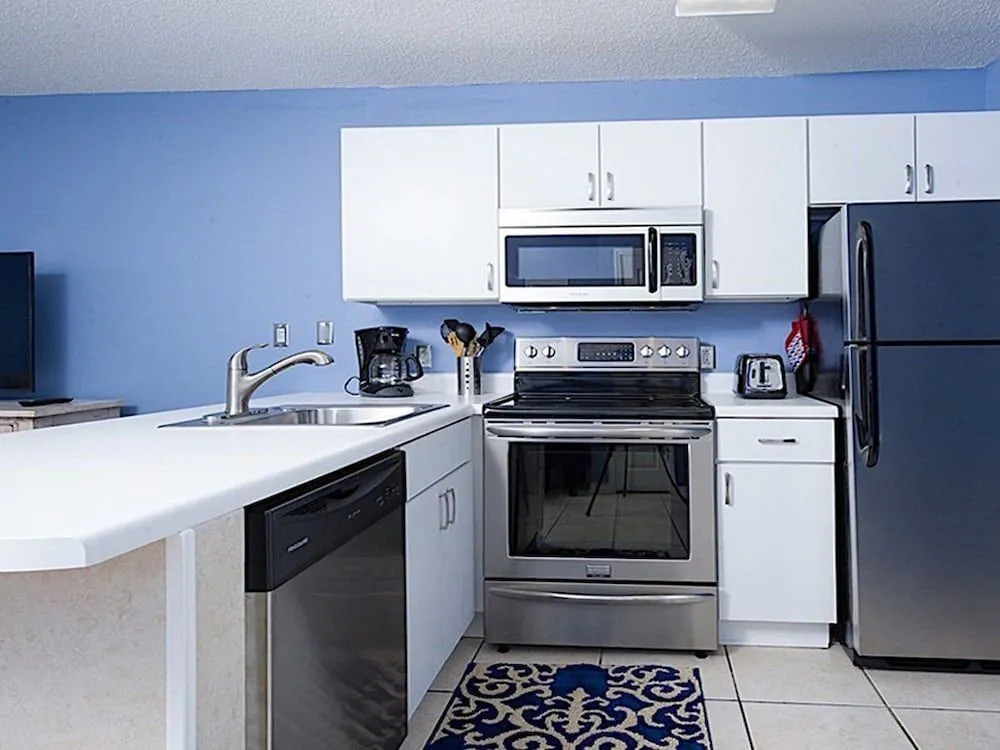 Grand Beach Condominiums #109 - 1 Br condo by RedAwning