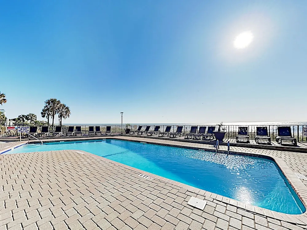Stylish Ocean-view W/ Pools & Hot Tubs 1 Bedroom Condo