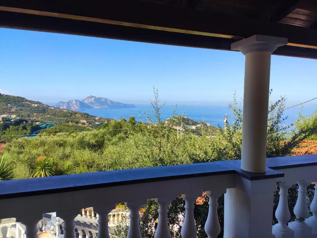 Villa Giulia upto 12people overlooking Capri