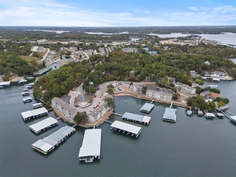 Lakefront Condo With Boat Slip