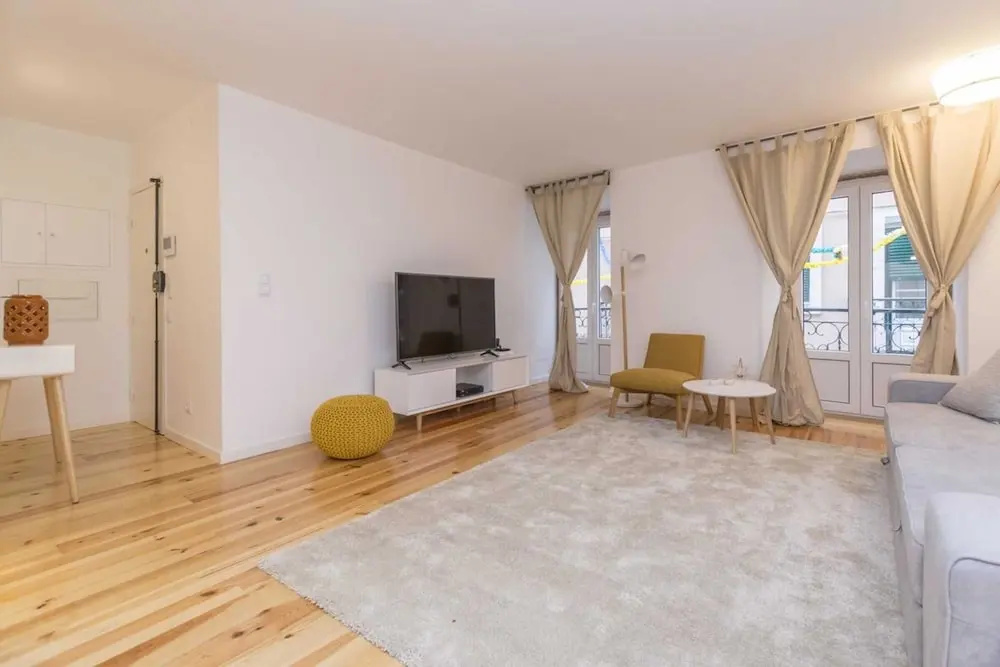 Amazing 3-bedroom Apartment in City Center - Fits 8