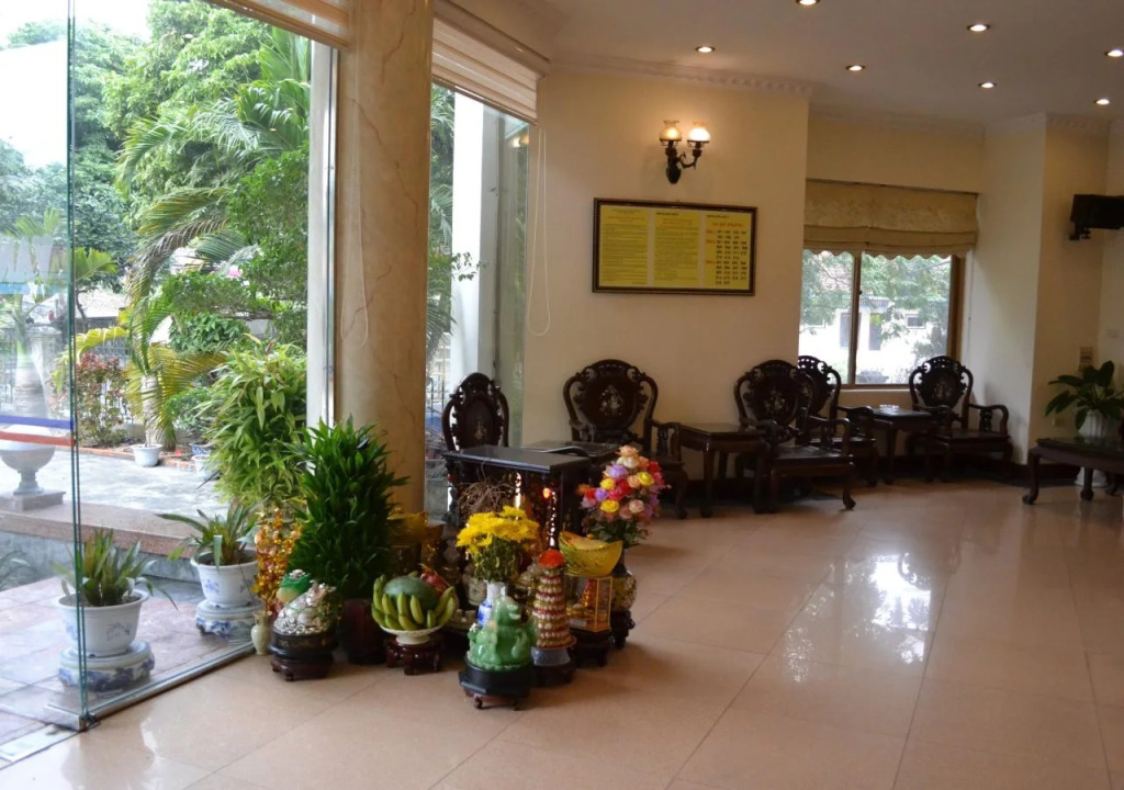 Van Ly Hotel