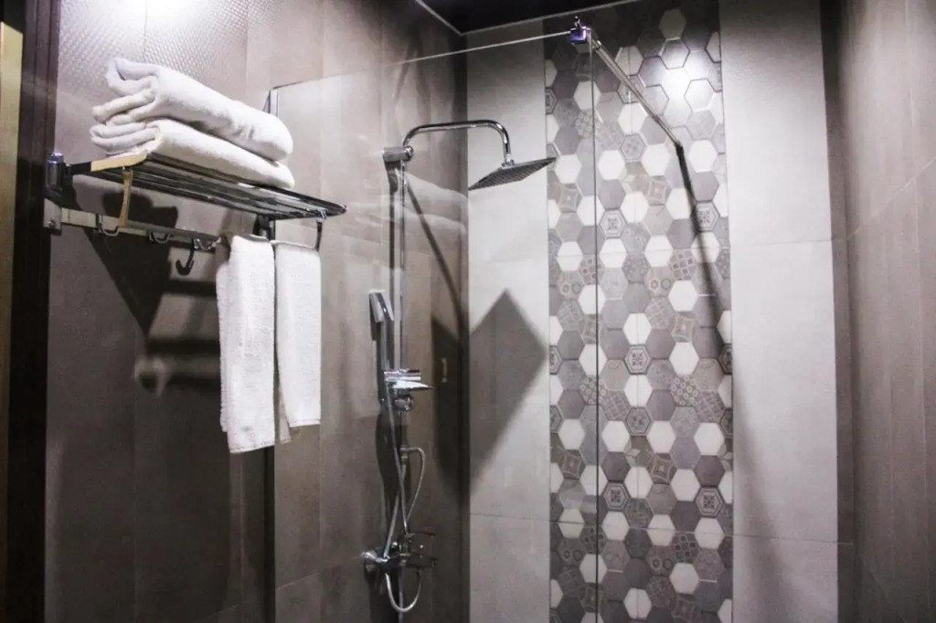 7 Rooms Hotel