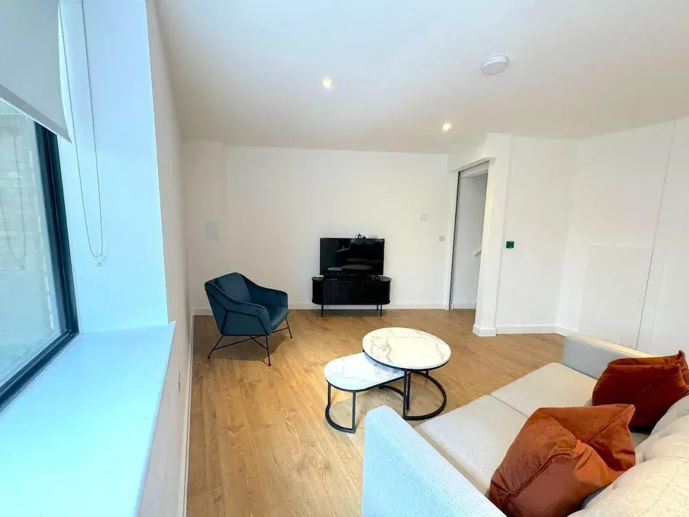 Modern Townhouse, Close to 02,excel, 5mins to Tube
