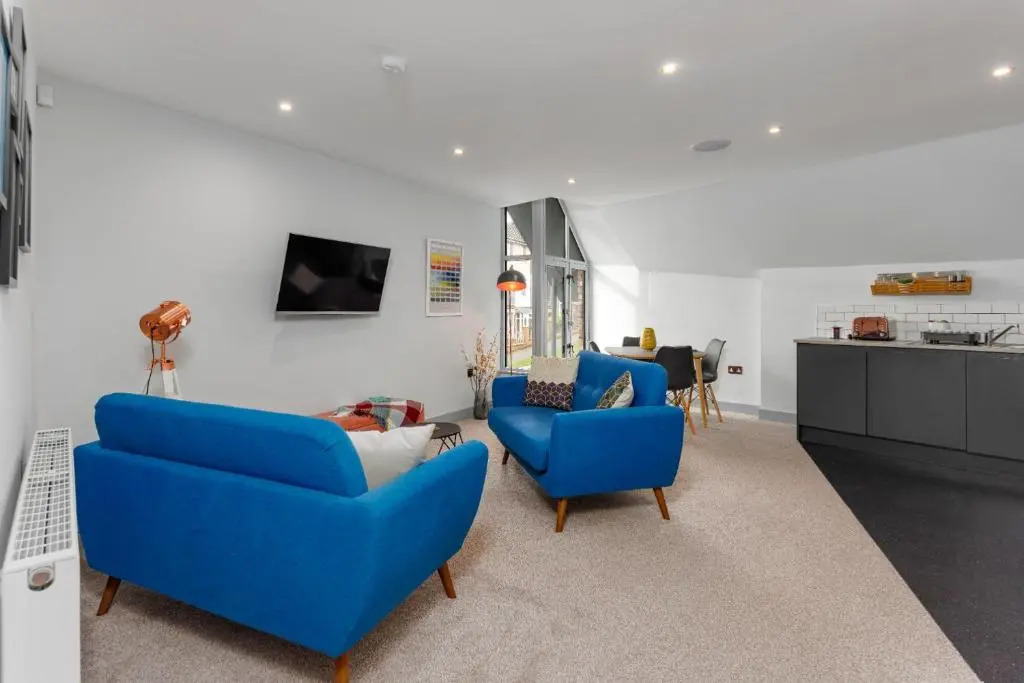Air Host and Stay - The Scouse House - Quirky 2 bedroom mews house mins from Sefton Park