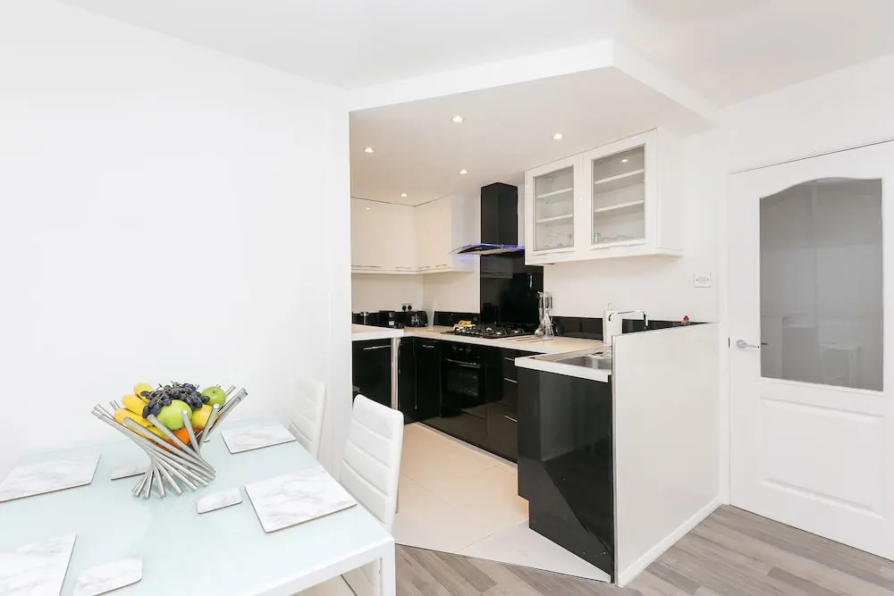 Luxury Croydon Apartment