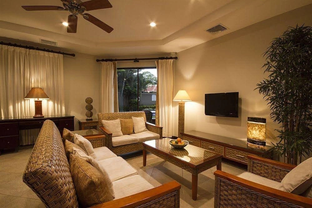 El Paso de las Lapas Hotel