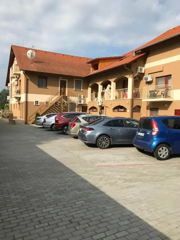 Royal Hotel