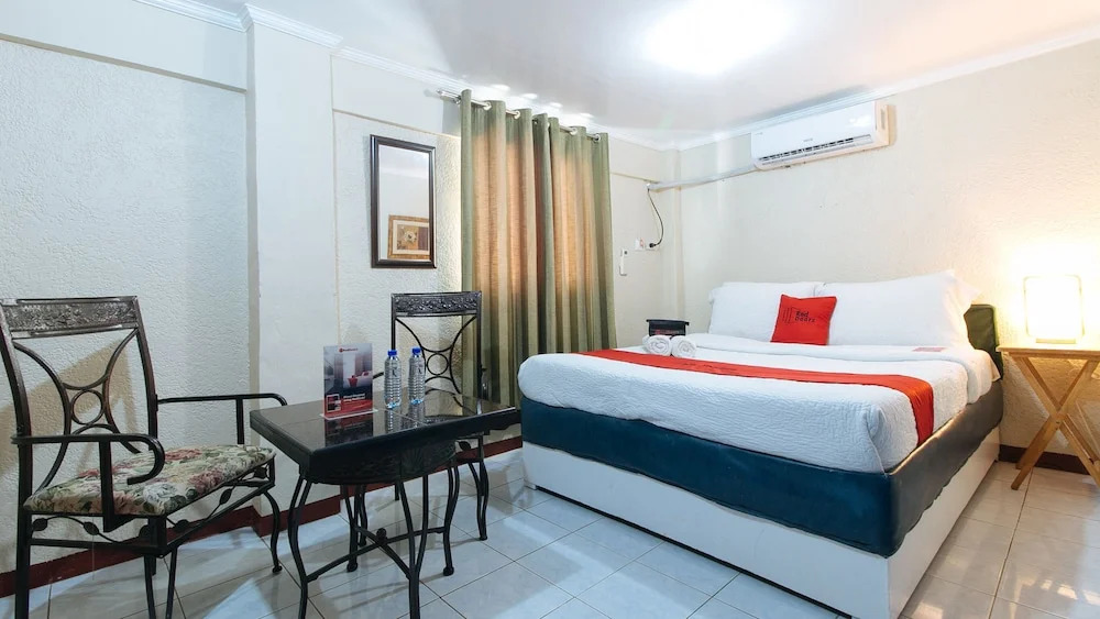 RedDoorz Plus @ Lagoon Beach Resort Zambales