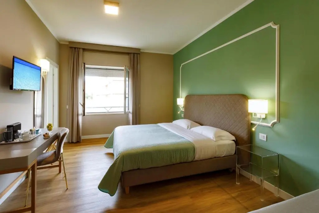 Mercury Rooms