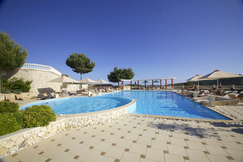 Mabely Grand Hotel