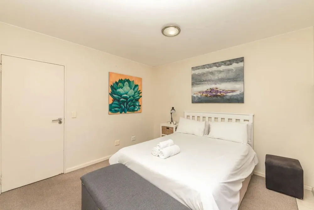 Delightful 2 Bedroom Townhouse in Woodstock