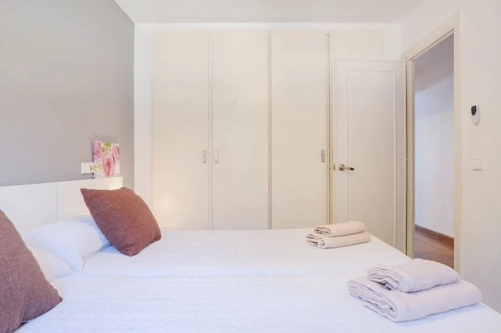 Eden Roc BeachFront Apartments