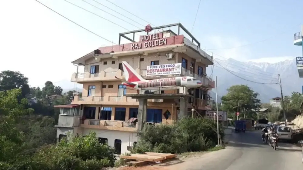 Hotel Raj Golden & Restaurant
