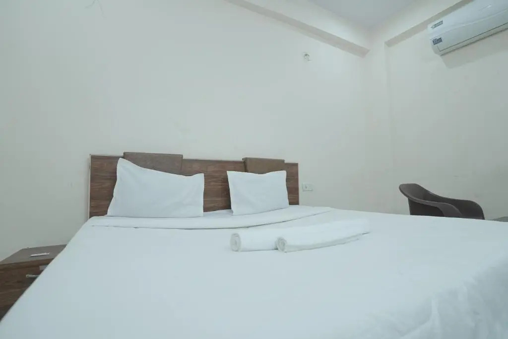 Hotel Viraj Palace by WB INN