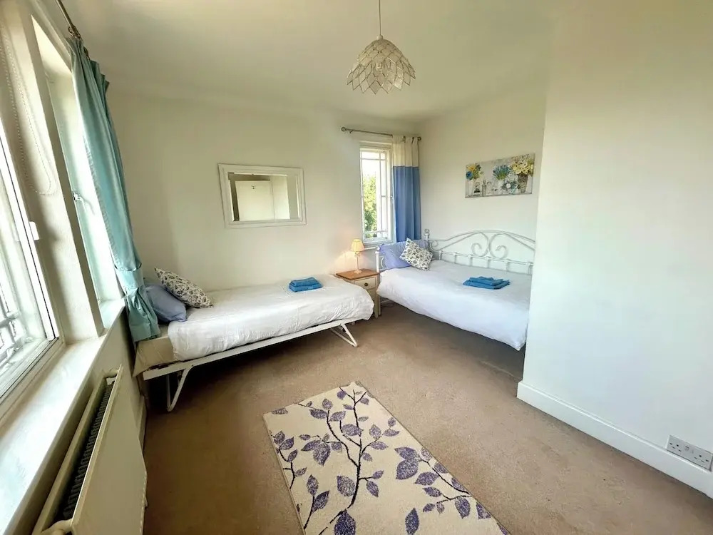 Private Lincoln Retreat - 4 Bedroom House