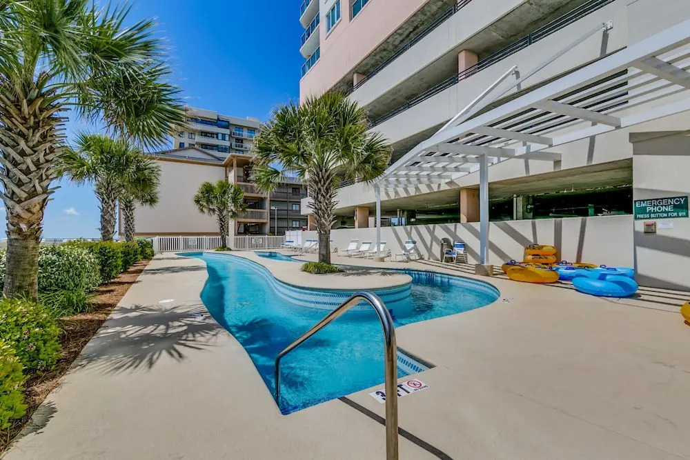 Blue Water Keyes by Condo-World