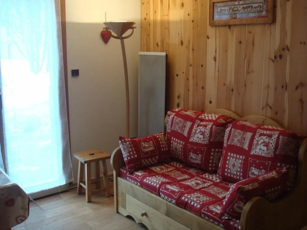 LA Poya : 3 Pièces Duplex 4 Personnes / 3 Rooms Duplex 4 People
