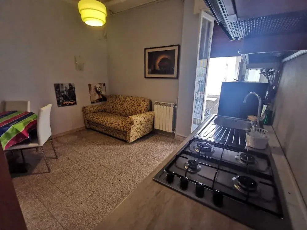 Via zeffiro apartment