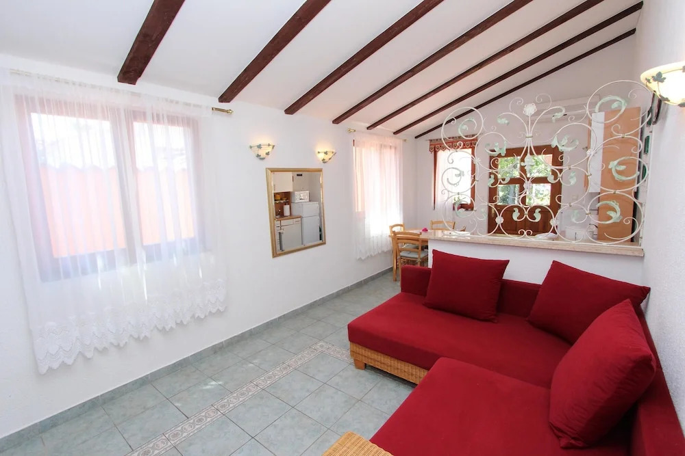 Apartments Villa Lucu