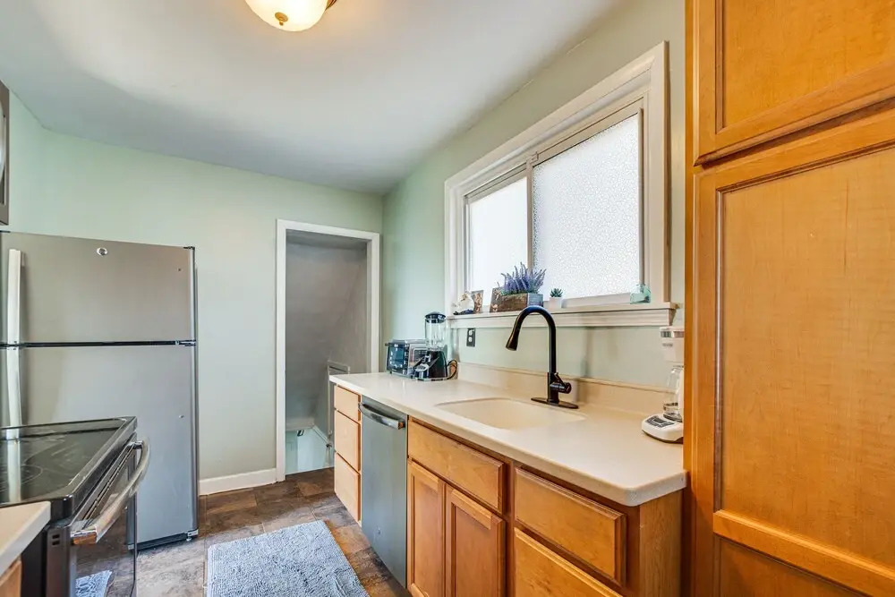 Pet-friendly Pittsburgh Home: 3 Mi to Downtown!
