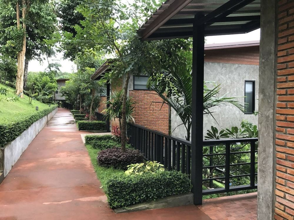 Sangkla Resort