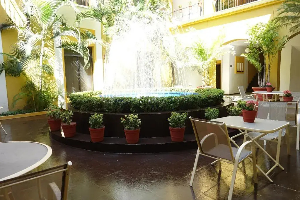 Hotel America