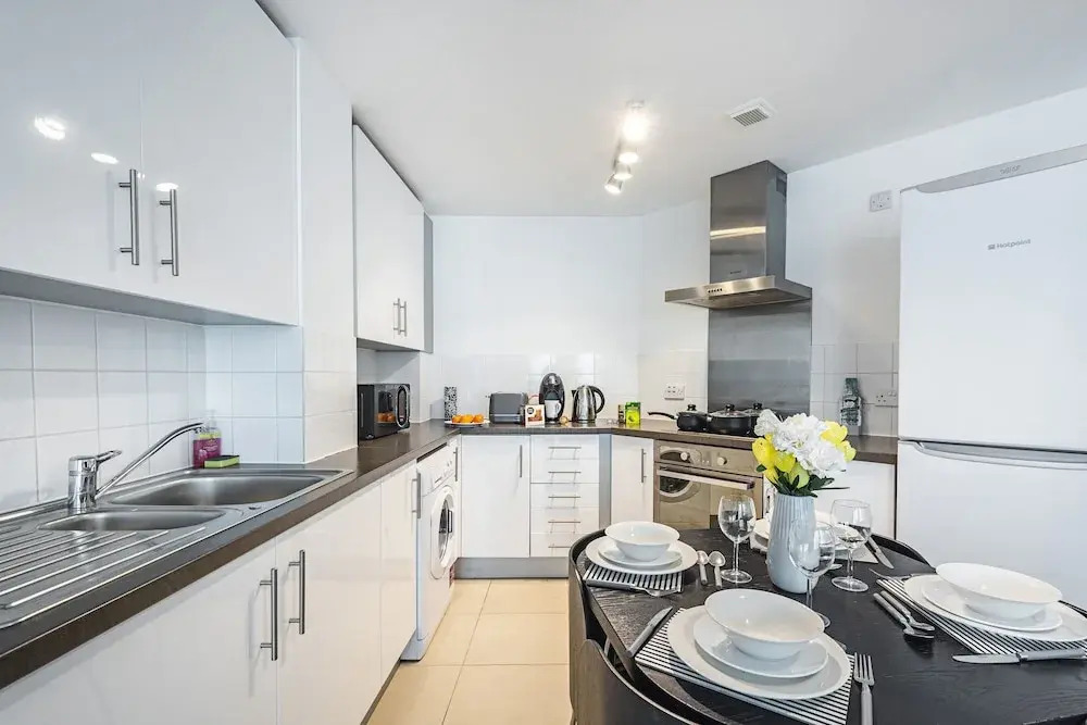 Av Stays Central London 2 Bedroom Riverside