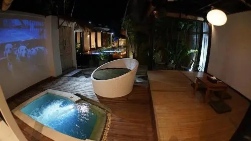 Twist and Shout Villa