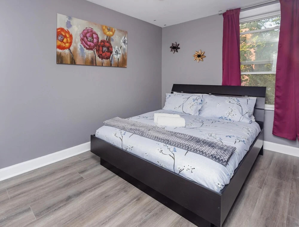 Modern 3BR Apartment With Netflix - Near Byward Market