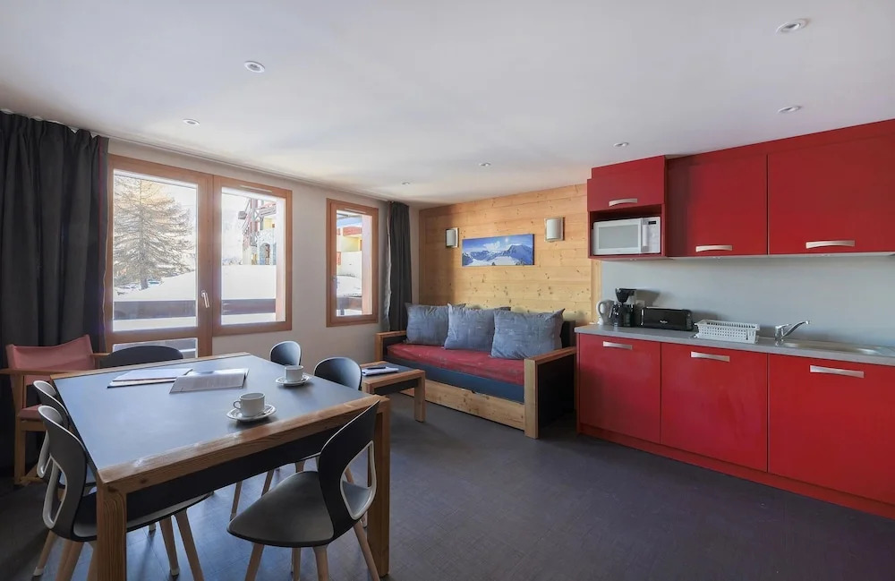 Residence LES Coches 3 Rooms in a Family Resort at the Bottom of the Slopes Bac424