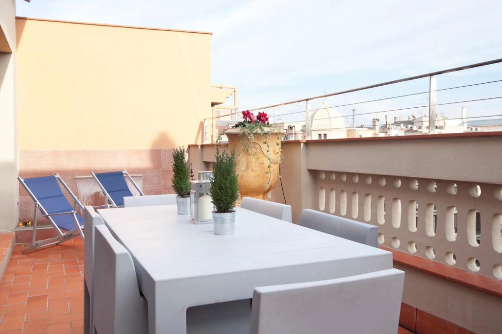 GAUDIR LUXURY · Luxury Apt with Terrace near Pg Gracia