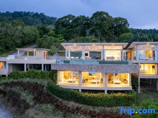 Villa Cabo: Hilltop Retreat with Panoramic Ocean Views
