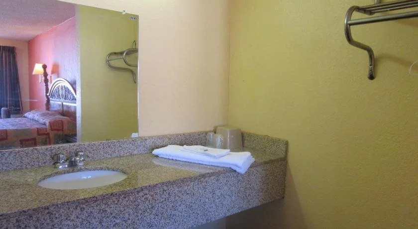 Town House Motel