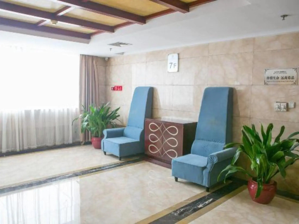 Taitan International Hotel
