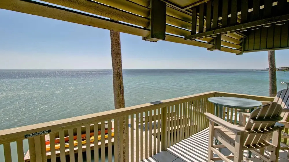 216 - 2 Br Condo