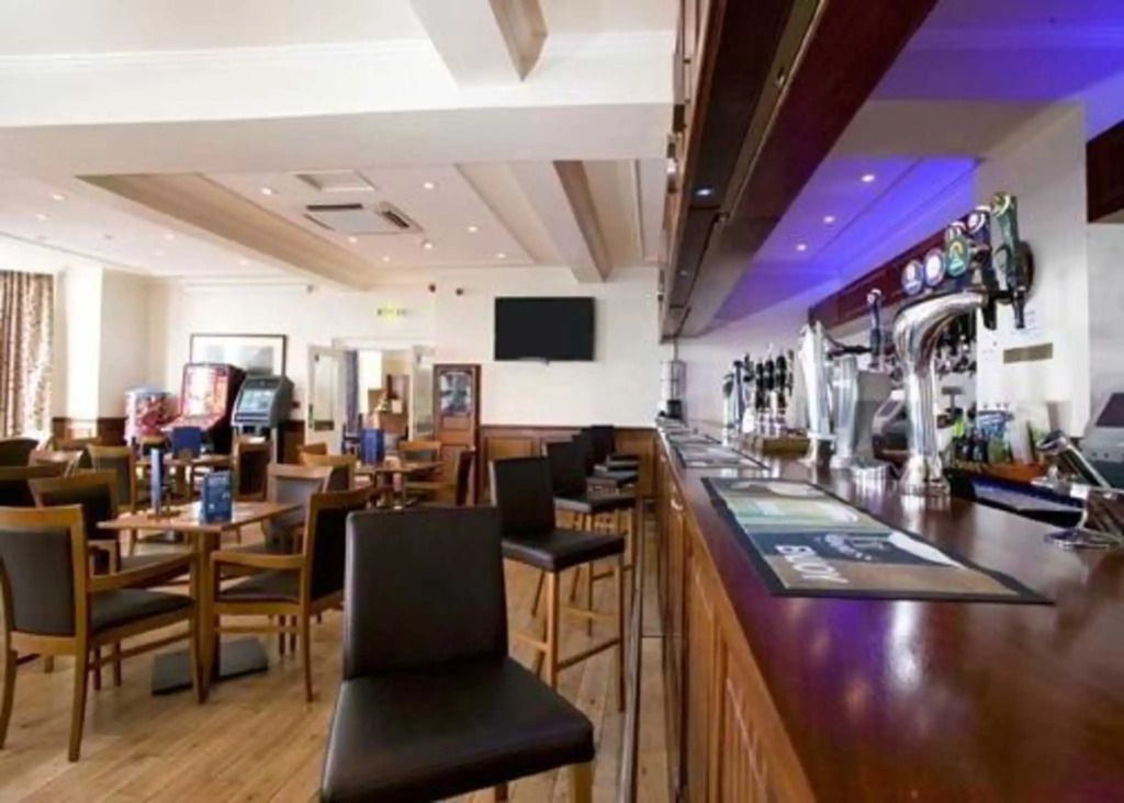 San Clu Hotel, Bar & Brasserie