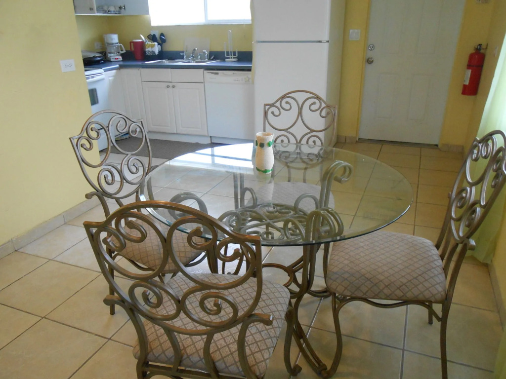Hoopers Bay Villas