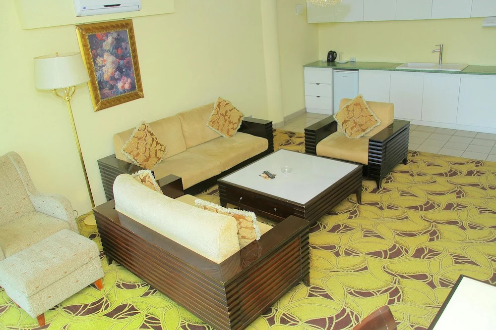 Yoly Addis Hotel