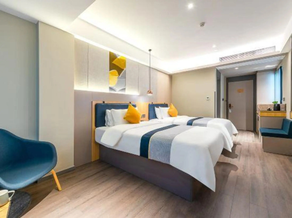 Homeinn Selected Hotel (Guangzhou Tianhe Longdong Botanical Garden Subway Station)